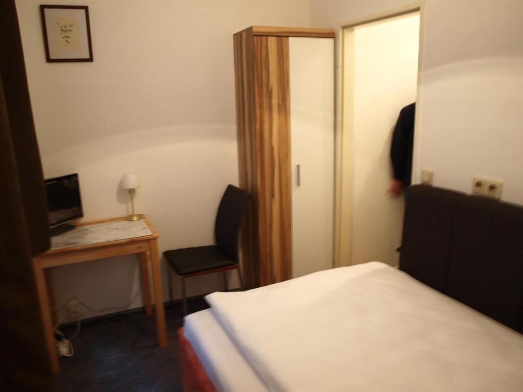 Hotel-Pension Dorma Berlin Ruang foto