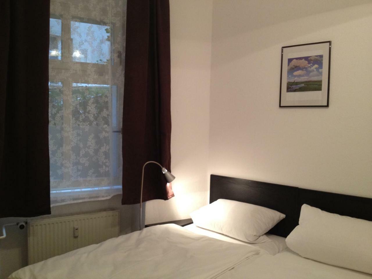 Hotel-Pension Dorma Berlin Bagian luar foto